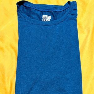 32° Cool Workout T-Shirt **EUC**